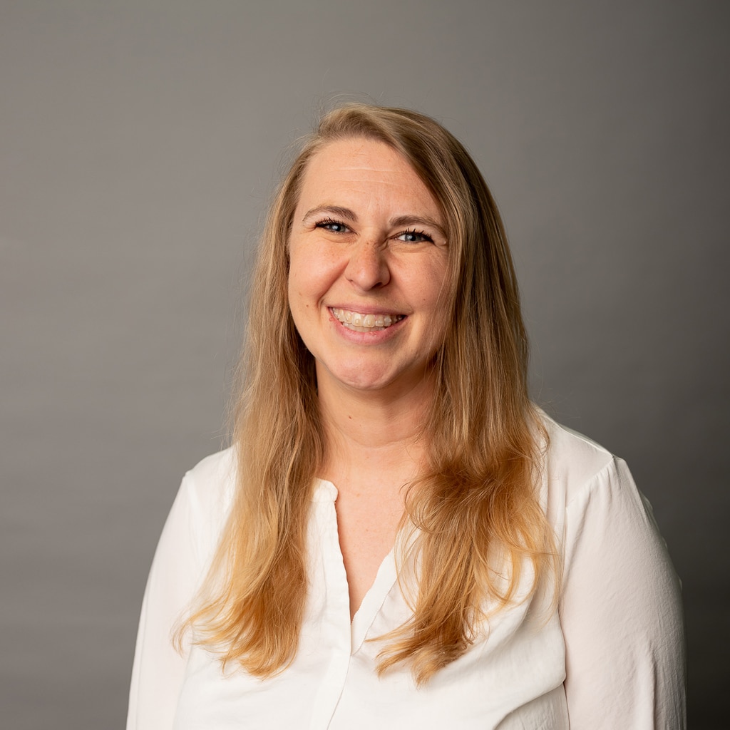 Kim Barker